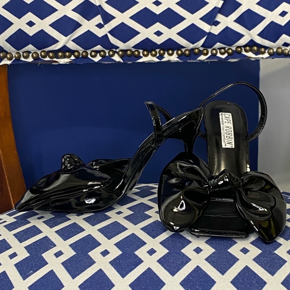 Black shiny big bow sling backs Cape Robbin